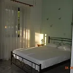 Apartment Ouranias *