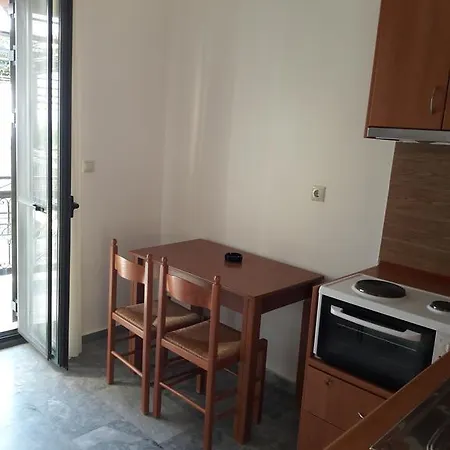 Apartment Ouranias *